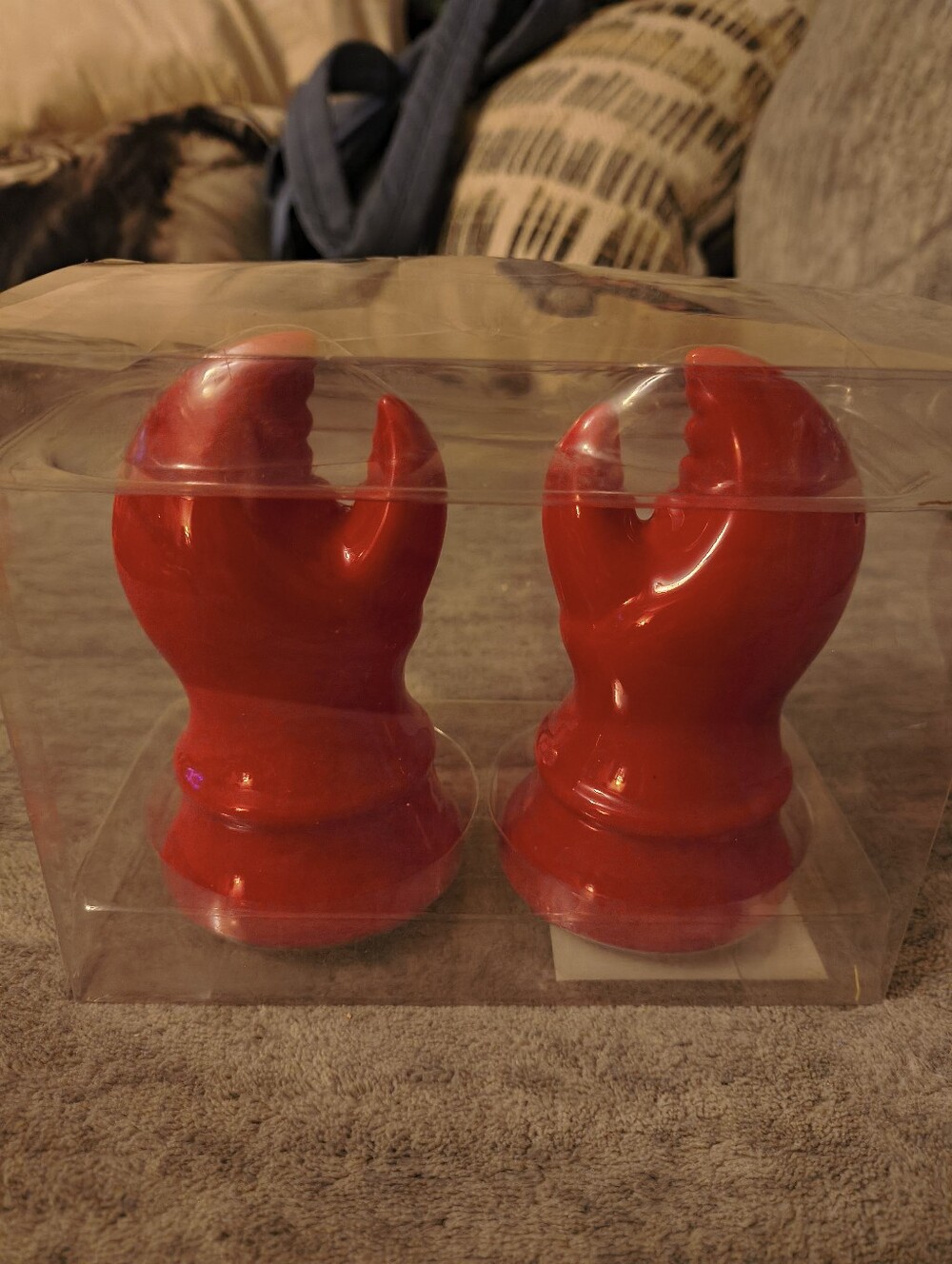 Red Lobster Claw Salt and Pepper Shakers - Home Accents